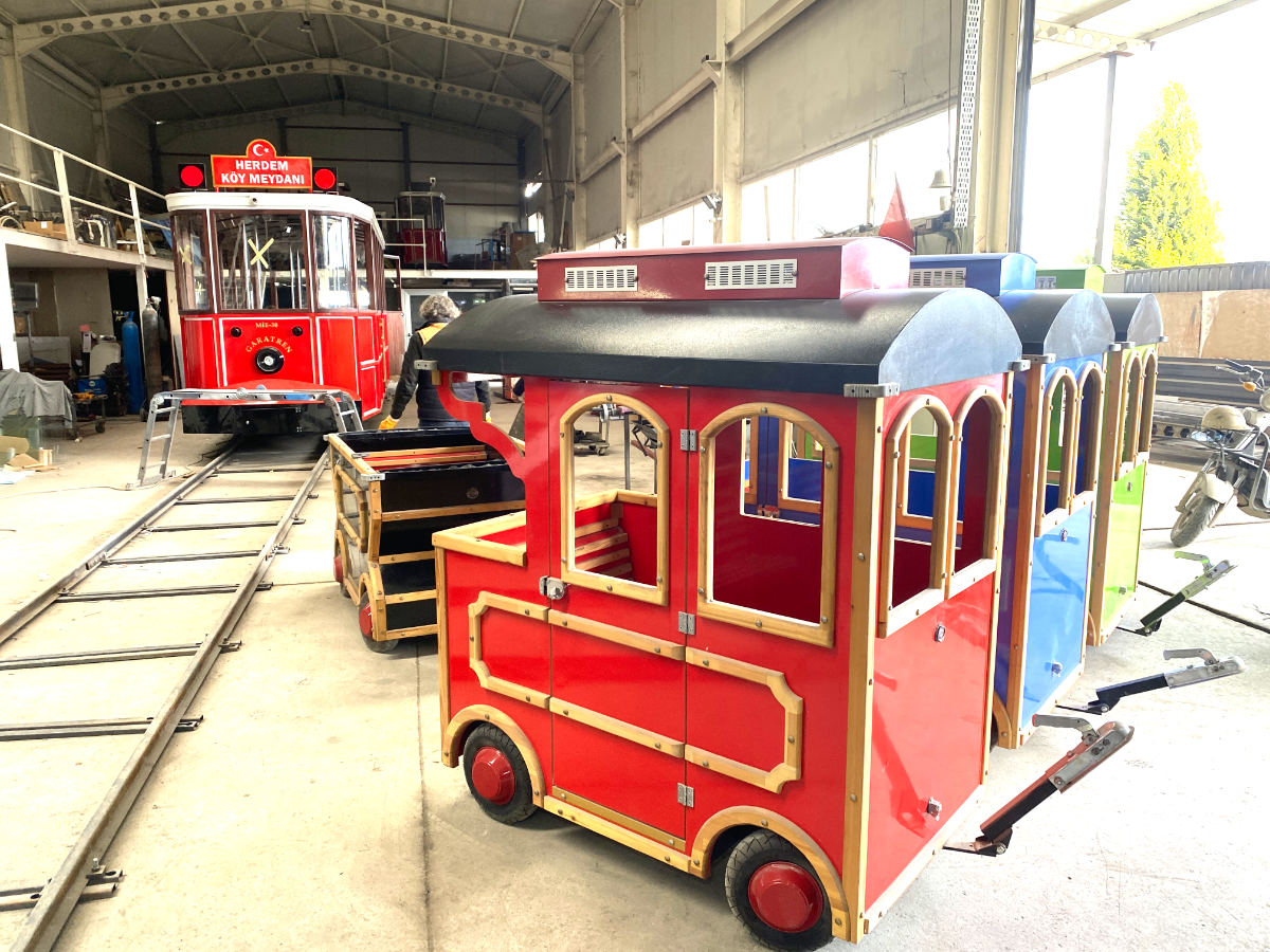 Allame trackless train for sale